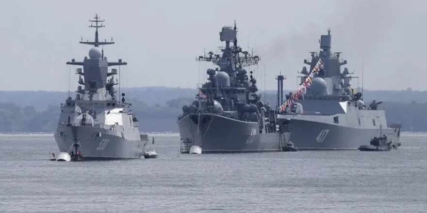 Rusya Akdeniz'e iki savaş gemisi gönderiyor