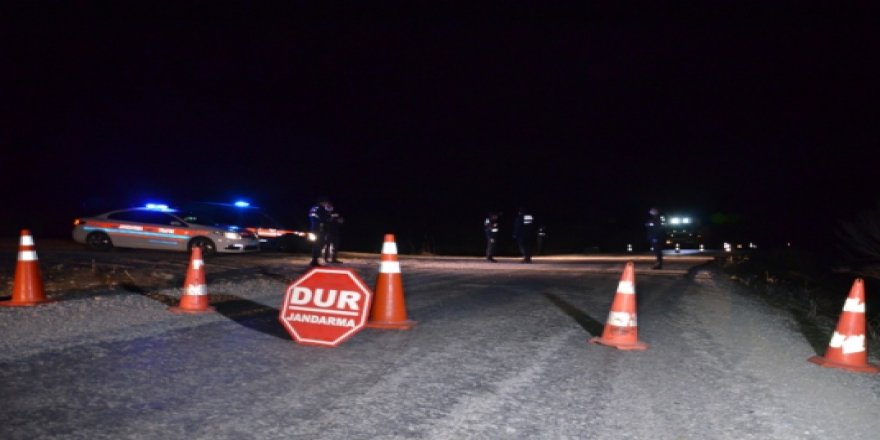 O ilde iki mahalleye giriş ve çıkışlar kaptıldı