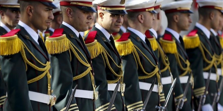 Cezayir Ordusu’na ülke dışında operasyon yetkisi