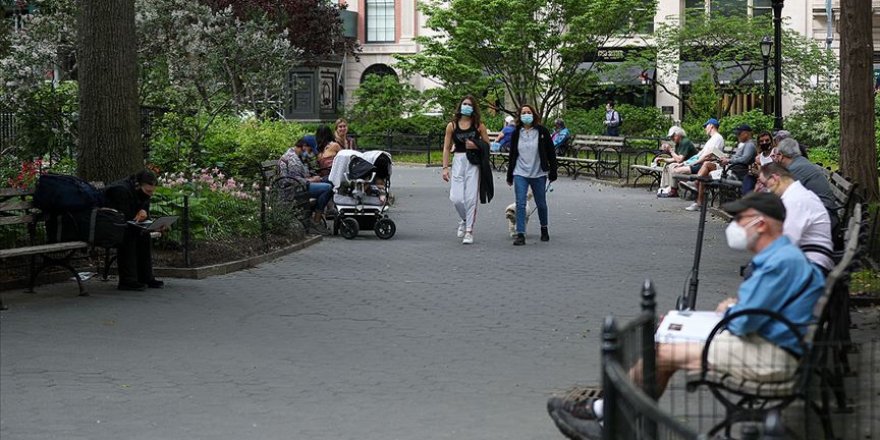 Floyd gösterileri ile yangın yerine dönen ABD'de Kovid-19'dan ölenlerin sayısı 106 bin 945'e çıktı