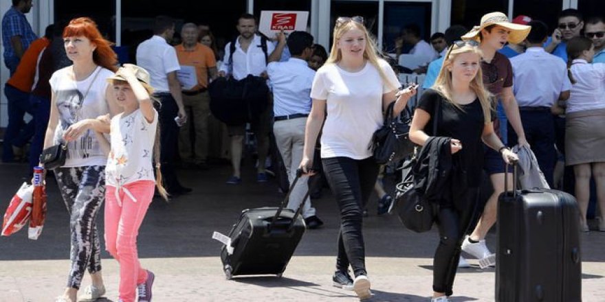 İspanya'da COVID-19  turizmi vurdu