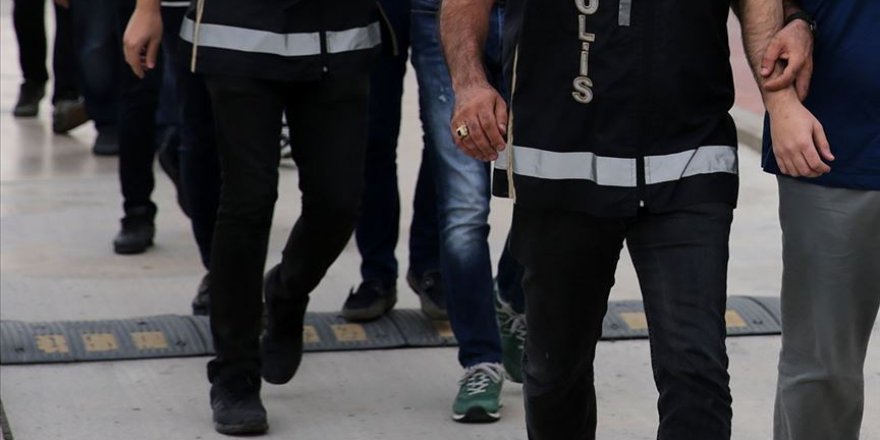İzmir merkezli FETÖ operasyonunda 56 ildeki 167 kişiye gözaltı kararı