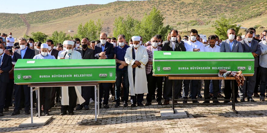 Bursa'da selde hayatını kaybedenler son yolculuklarına uğurlandılar