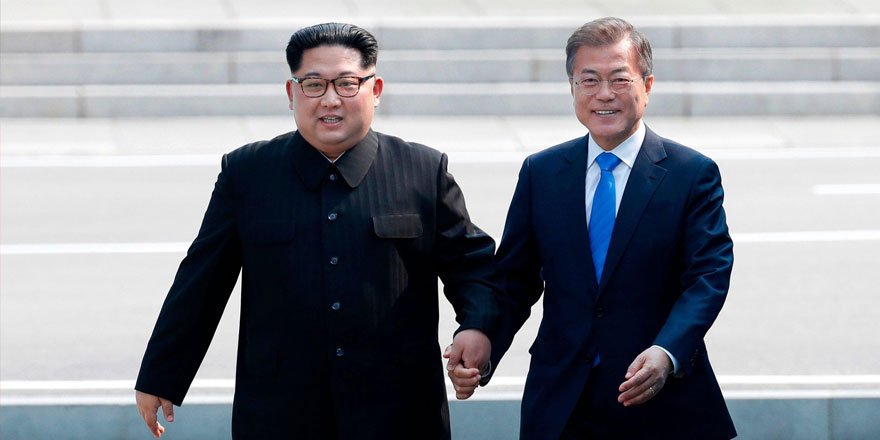 Güney Kore lideri Moon Kuzey Kore'ye savaşı sonlandırın çağrısı yaptı