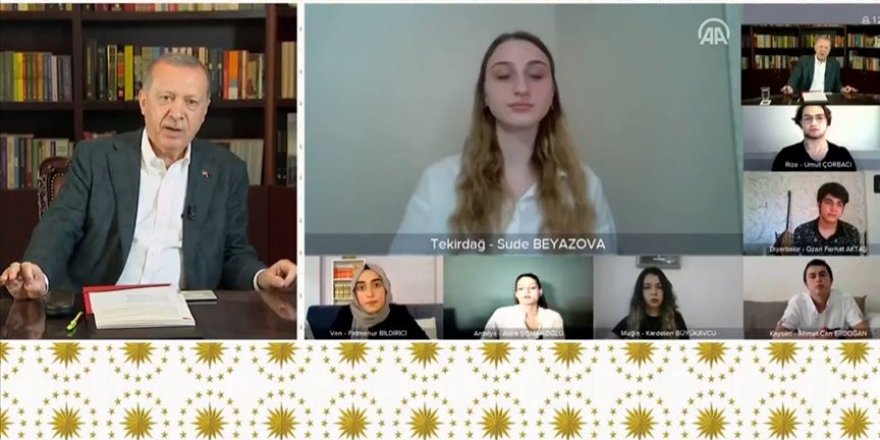 Cumhurbaşkanı Erdoğan YKS'ye Girecek Gençlerle Video Konferans Yöntemiyle Buluştu