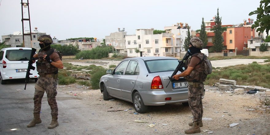 Adana'da PKK/KCK yapılanmasına operasyon! 17 kişi gözaltına alındı