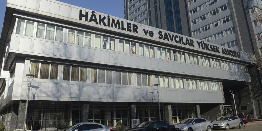 Hakimler ve Savcılar Kurulu FETÖ ile irtibatlı 26 hakim ve savcıyı meslekten ihraç etti!