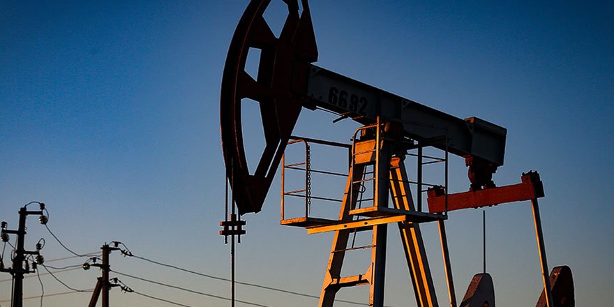 Brent Petrolün Varili 43,08 dolardan işlem görüyor