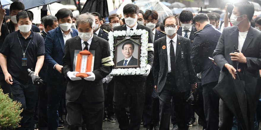 Seul belediye başkanı hakkında cinsel istismardan soruşturma açıldı