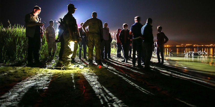 Van'da keşif uçağı düştü! 7 emniyet mensubu şehit oldu