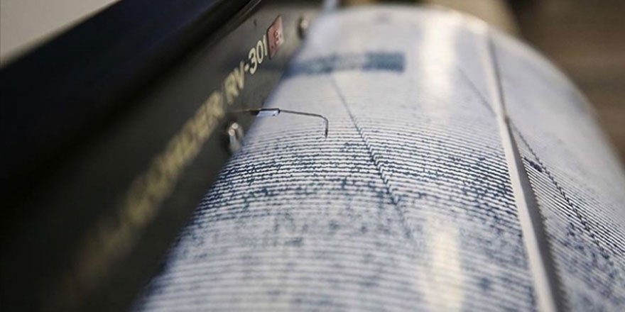 Papua Yeni Gine'de 6,9 büyüklüğünde deprem! Tsunami uyarısı yapıldı