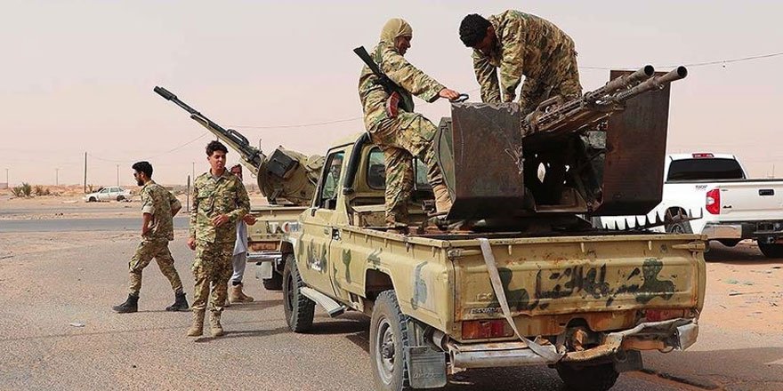 Libya Ordusundan Sirte'nin batısına askeri sevkiyat