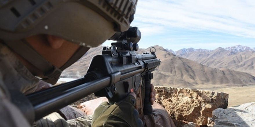 İkna çalışmaları sonuç verdi, 2 terörist daha teslim oldu