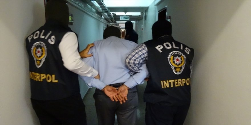 Türk İnterpol'ü 6 ayda yurt dışına kaçan 70 şüpheliyi yakaladı
