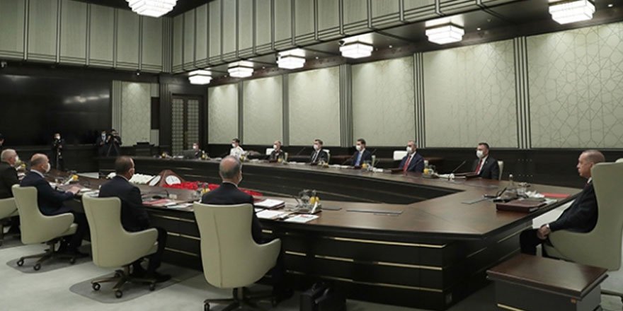 Metin Temel ile Zekai Aksakallı emekliye sevk edildi