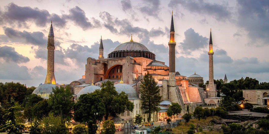 Ayasofya'daki ilk cuma namazı Güney Afrika Cumhuriyeti'nde canlı yayımlanacak