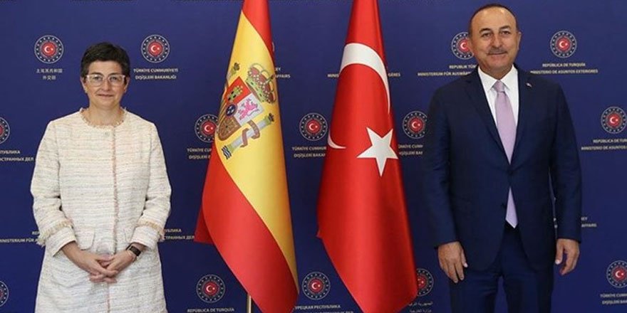 Çavuşoğlu: Ayasofya'yı kültür mirası olarak korumaya devam edeceğiz