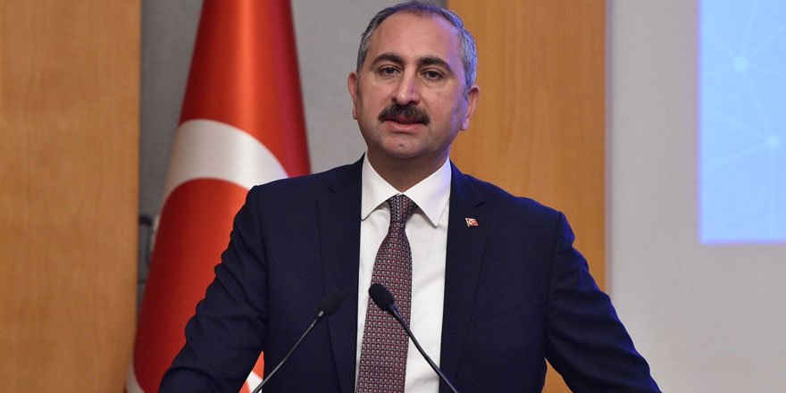 Adalet Bakanı Abdülhamit Gül 1200 hakim savcının alınacağını duyurdu!