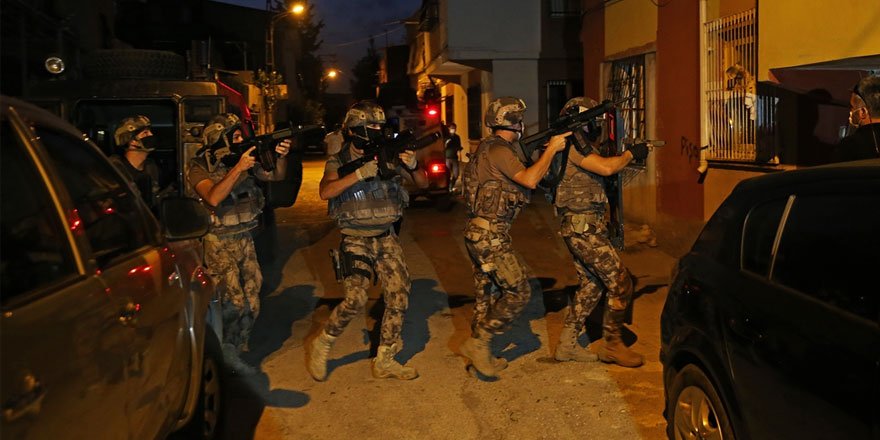 Adana'da PKK/KCK operasyonunda 13 şüpheli gözaltına alındı