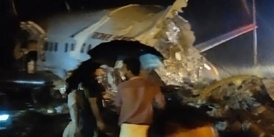 Hindistan'da iniş esnasında uçak ikiye ayrıldı! Ölü sayısı 18'e çıktı