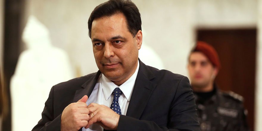 Lübnan'da hükümet istifa etti!