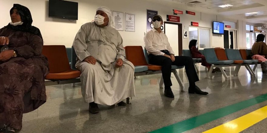 Vali Şanlıurfa'da tebdili kıyafetle hastaneleri denetledi! Hemen talimat verdi