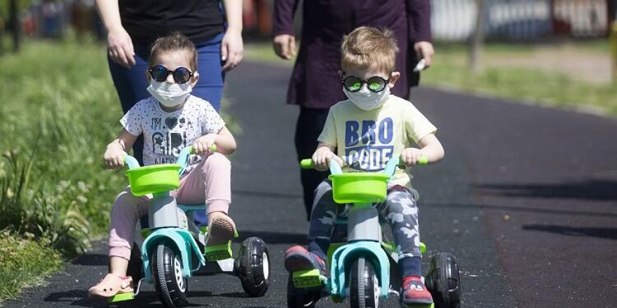 15 yaş ve altı çocukların nişan, kına ve düğün gibi toplu etkinliklere katılımları yasaklandı