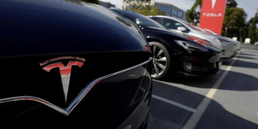 Tesla hisseleri 2 bin doları aşarak rekor kırdı
