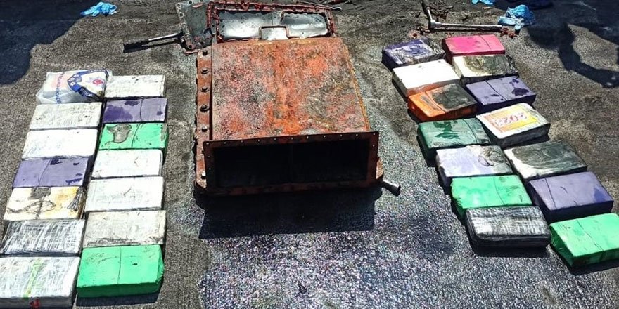 Zonguldak'ta geminin alt bölümünde 30 kilogram uyuşturucu ele geçirildi!