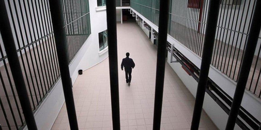 ABD'de 37 yıl hapis yatan mahkum DNA testiyle aklandı