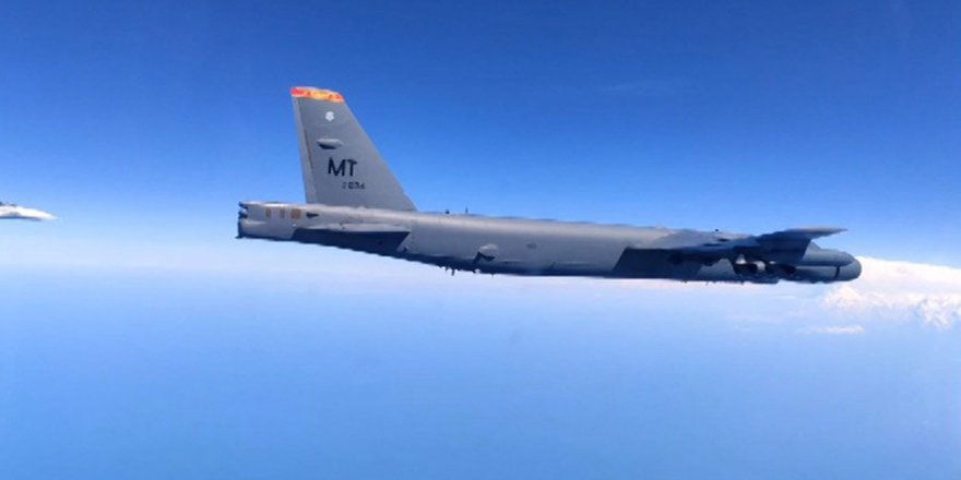 Karadeniz'de sıcak dakikalar! Rus uçakları peş peşe havalandı