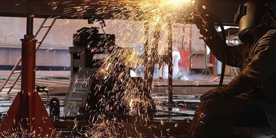 Ekonomi ikinci çeyrekte yüzde 9,9 daraldı