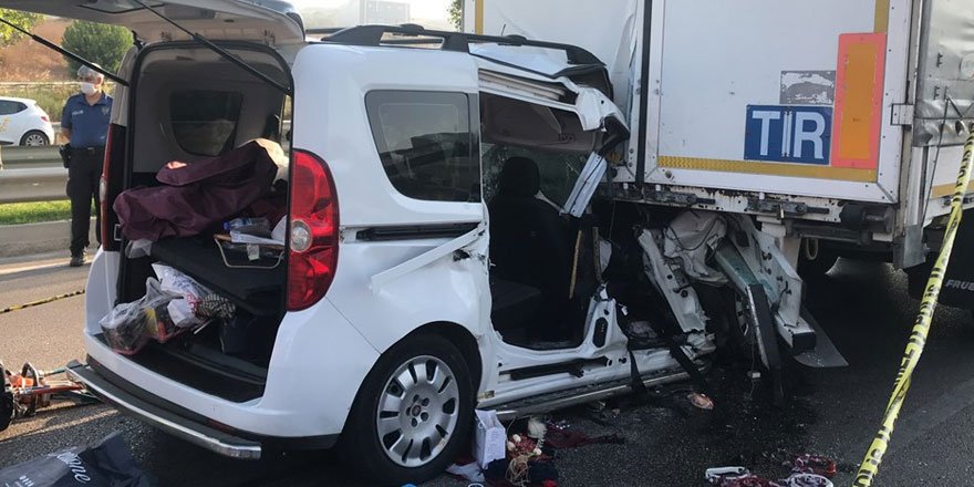 Düğün hazırlığı yapan çifti trafik kazası ayırdı