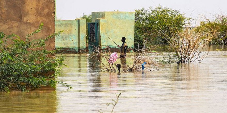 Sel nedeniyle Sudan'da 3 aylık OHAL ilan edildi