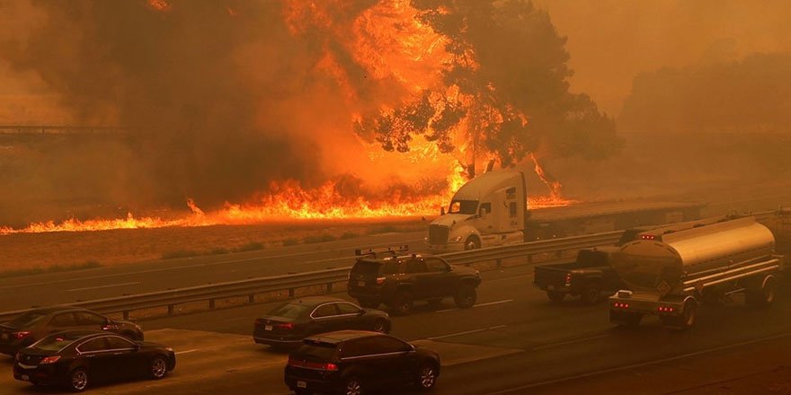 California'da 8 bin kilometrekare alan yandı, rekor kırıldı