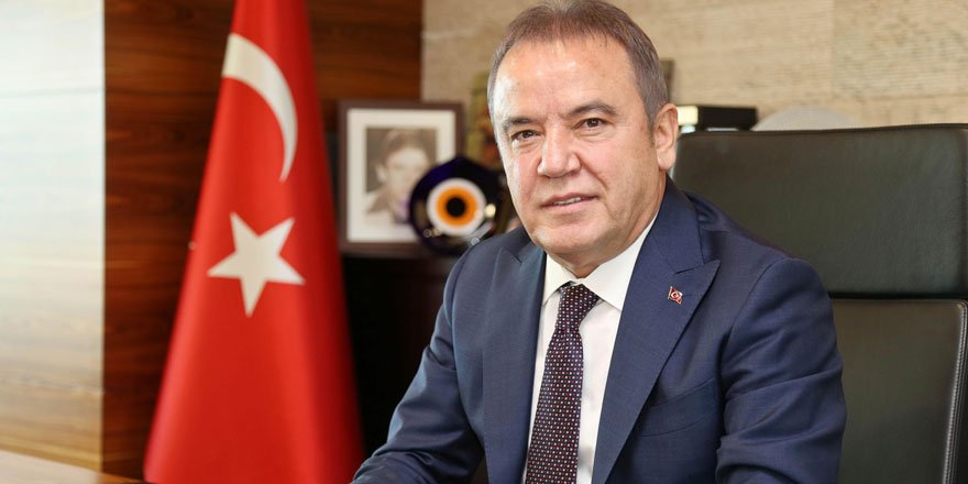 Yoğun bakımda Kovid-19 tedavisi gören Muhittin Böcek uyutuldu!