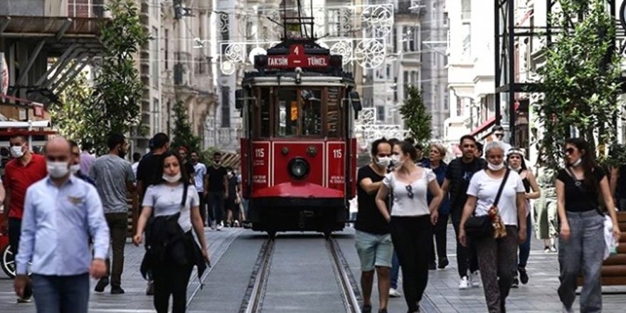 Bakan Koca'dan İstanbul'a uyarı: Ağır hasta sayısı yüzde 42 arttı