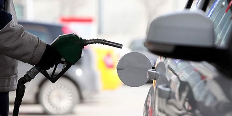 Benzine 28 kuruş, motorine 25 kuruş zam yapıldı!