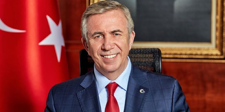 Ankara Büyükşehir Belediye Başkanı Yavaş, Köprülü kavşaklarının maliyetini pankartla duyurdu