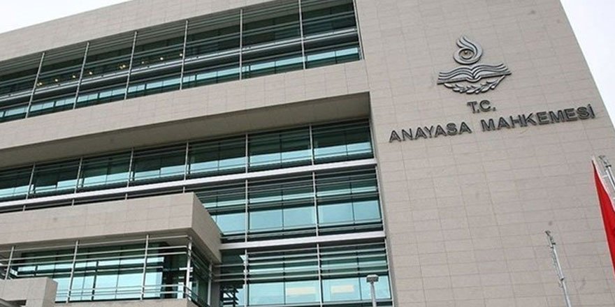 Anayasa Mahkemesi'nden süresiz nafaka kararı
