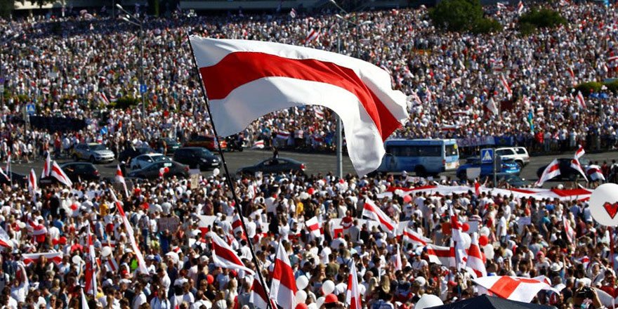 Lukaşenko’nun yemin töreni sonrası Belarus sokakları karıştı