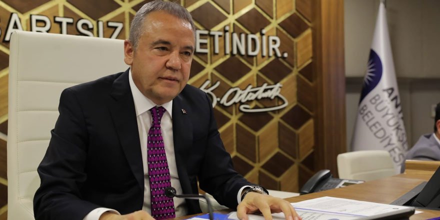 Muhittin Böcek'in akciğer fonksiyonlarındaki sorun devam ediyor