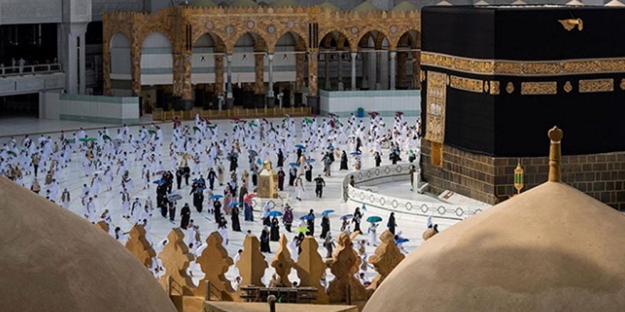 Suudi Arabistan'da 6 ay aradan sonra umre ziyaretleri başladı!