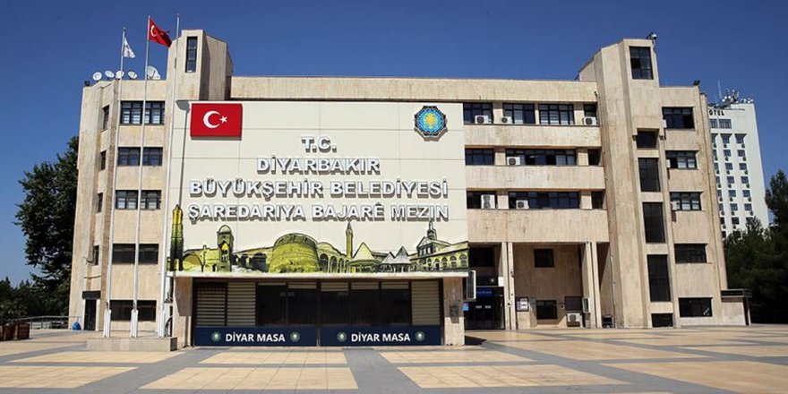 Diyarbakır'da kayyım 25 kişi ihraç etti