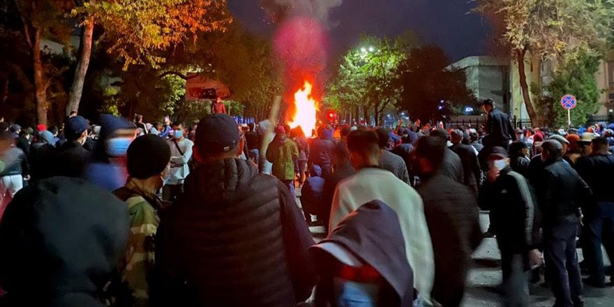 Kırgızistan'da neler oluyor? Gösterilerde FETÖ parmağı var!
