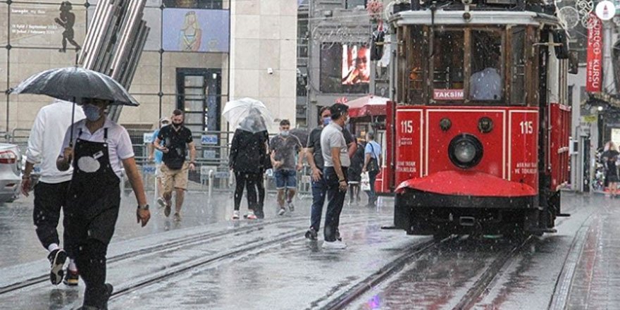 İstanbul'da sağanak ve dolu kapıda! Vatandaşlar önlemlerini aldılar