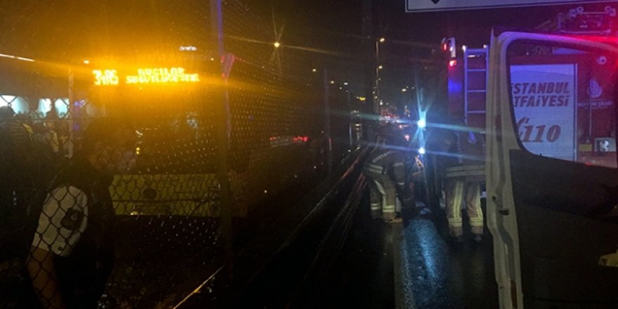 İstanbul'da metrobüs kazası! Çok sayıda yaralı