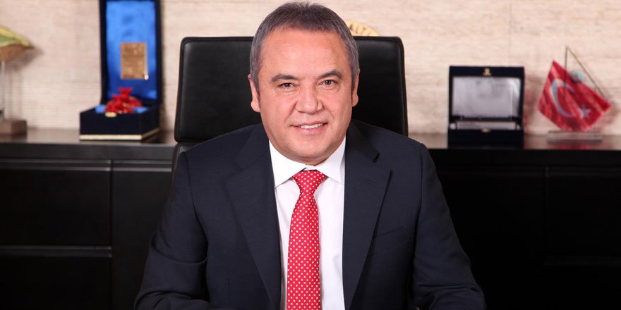 Antalya Büyükşehir Belediye Başkanı Böcek 36 gün sonra uyandırıldı!