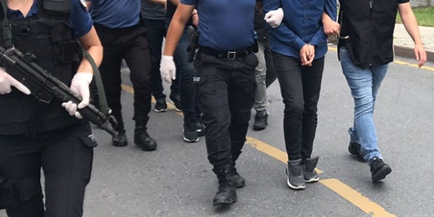 FETÖ'nün TSK yapılanmasına onlarca ilde operasyon