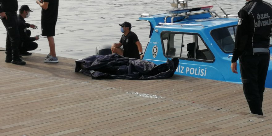 Eminönü'nde denizden ceset çıktı